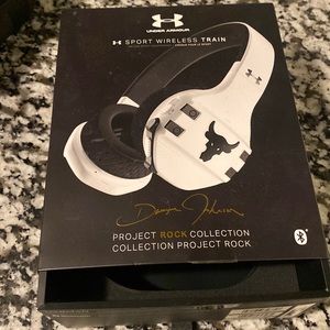 JBL under armor project rock edition head phones